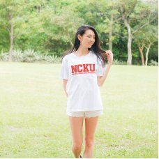 【最後一件，售完不補】NCKU經典款純棉短T_白