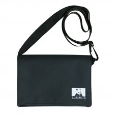 B33-20cm黑色尼龍布迷你小書包(布標製作-長背帶) B33-20cm黑色尼龍布迷你小書包(布標製作-長背帶)