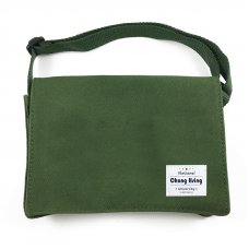 B34-20cm 綠色帆布迷你小書包(布標製作-長背帶) B34-20cm 綠色帆布迷你小書包(布標製作-長背帶)